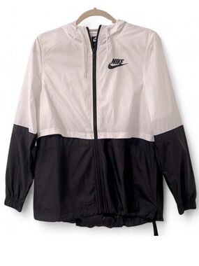 Nike Windbreaker Jacket XS